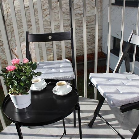 Leo Apartment Free Parking!!! Pressburg Exterior foto