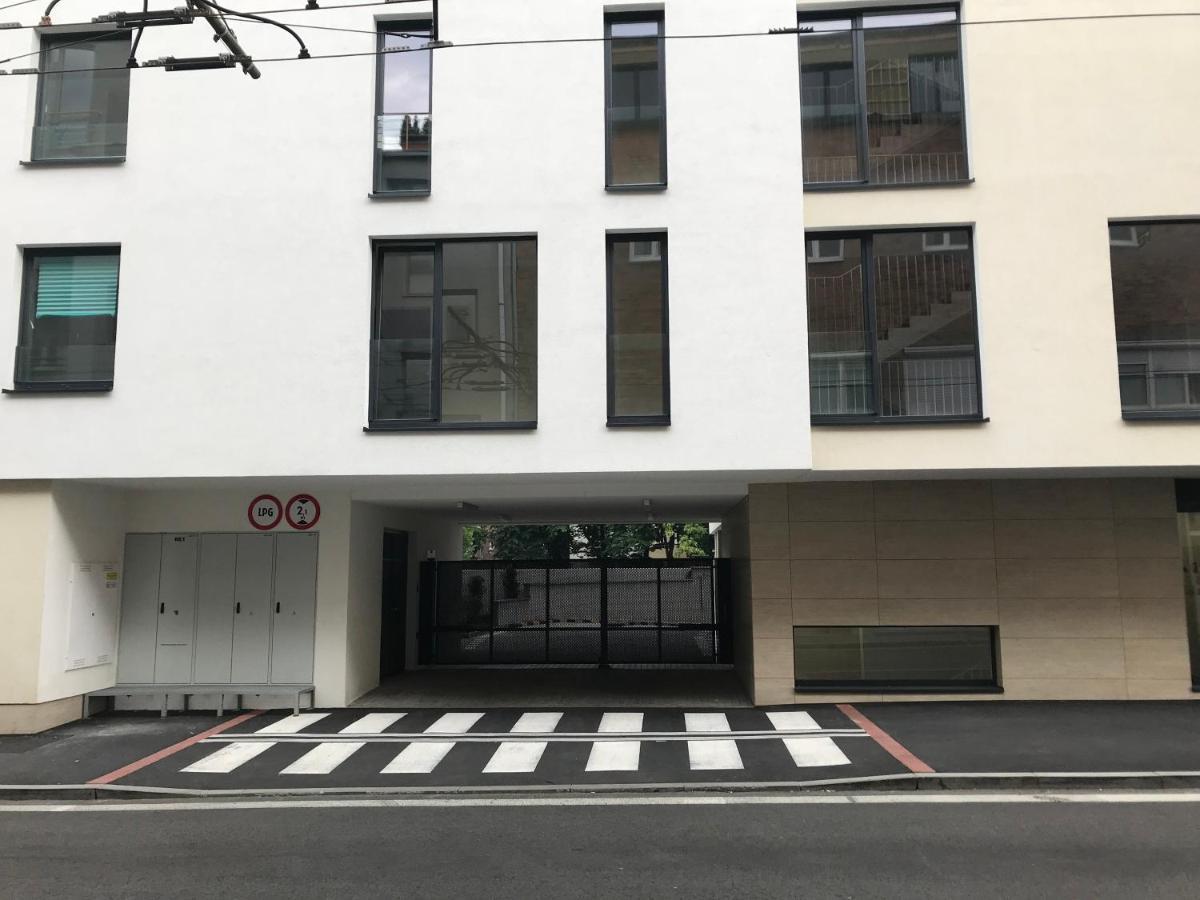 Leo Apartment Free Parking!!! Pressburg Exterior foto