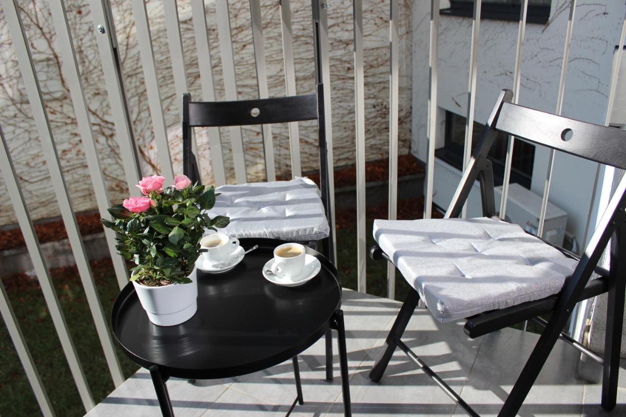 Leo Apartment Free Parking!!! Pressburg Exterior foto
