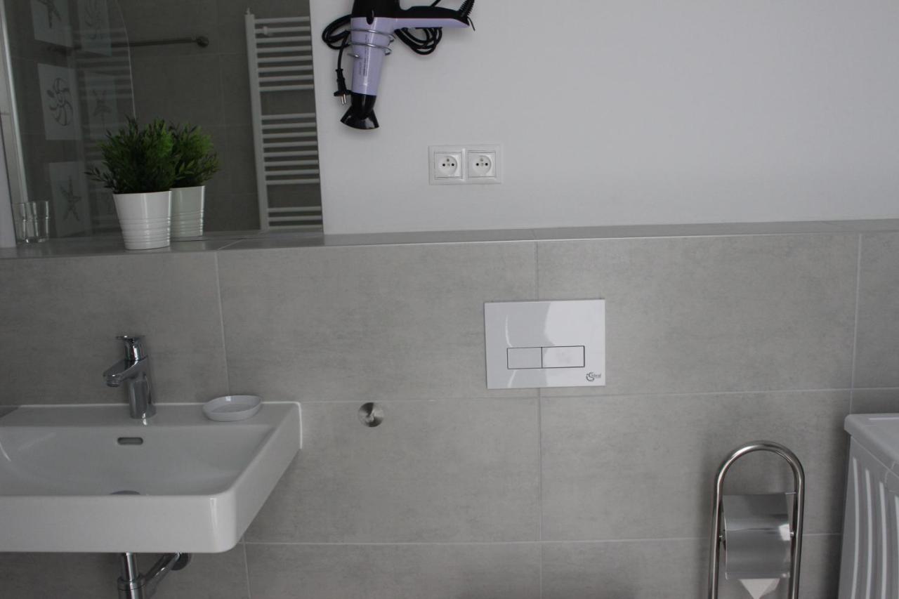 Leo Apartment Free Parking!!! Pressburg Exterior foto