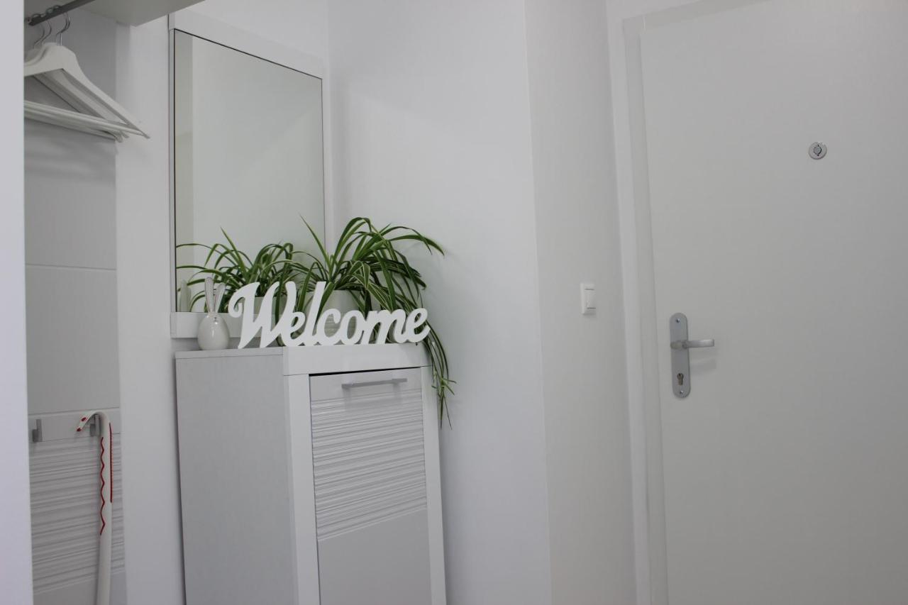 Leo Apartment Free Parking!!! Pressburg Exterior foto